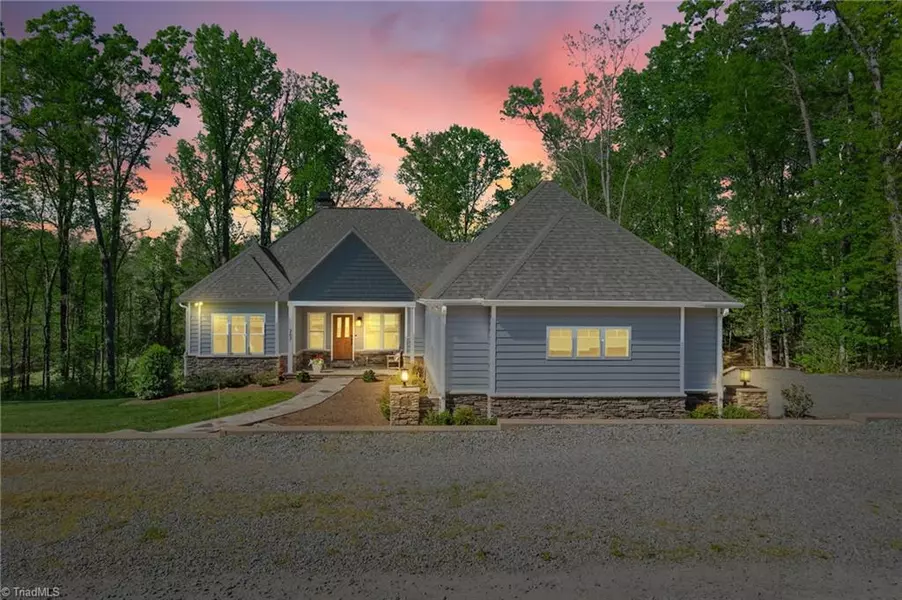 267 Devotion Farm WAY, Thurmond, NC 28683