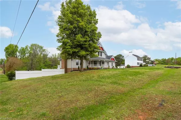 Thomasville, NC 27360,194 Old Farm RD