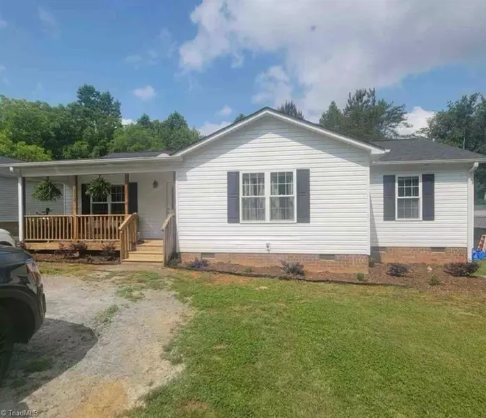 112 Penny ST, Randleman, NC 27317