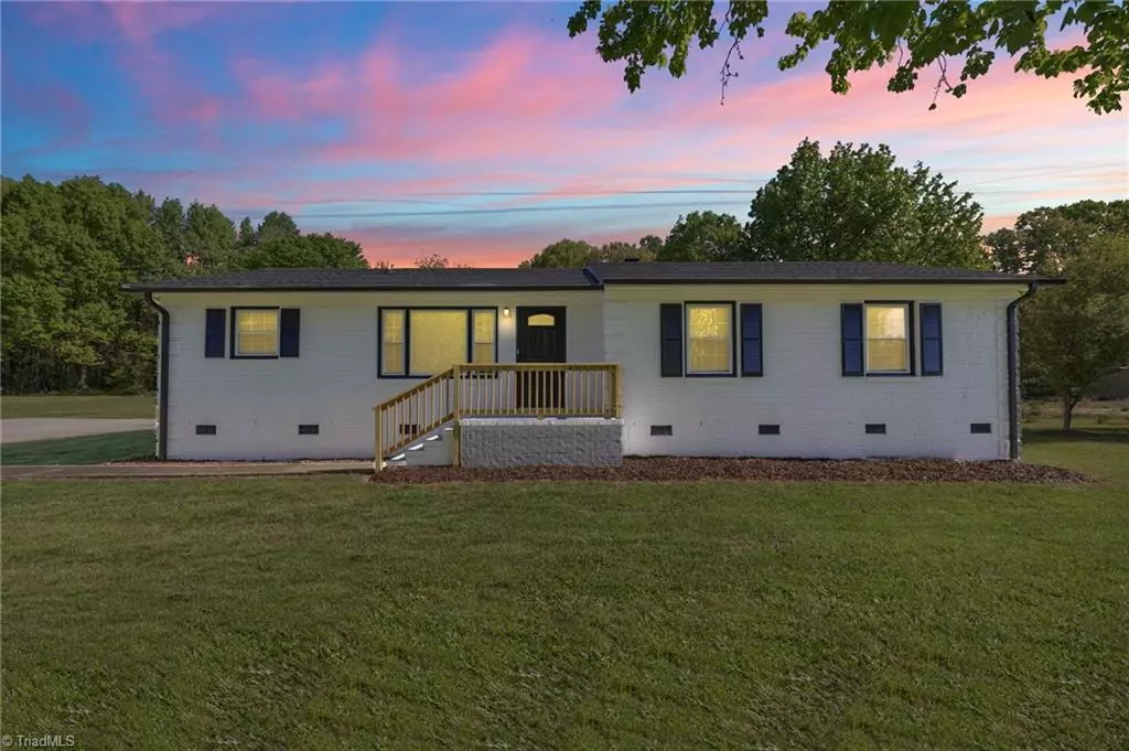 Randleman, NC 27205,267 Deerfield Country RD