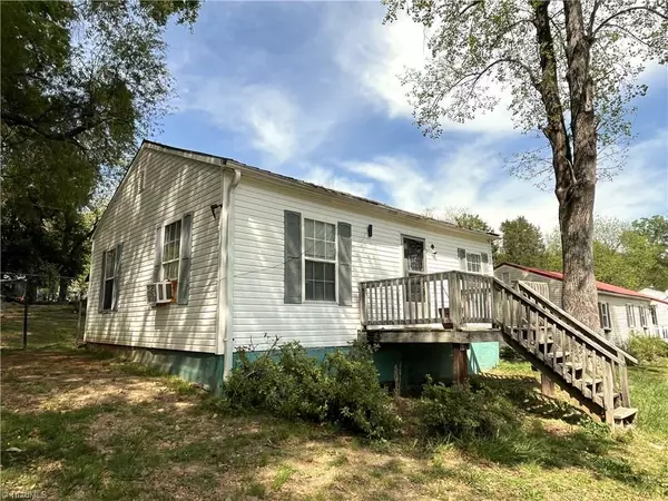 21 Circle DR, Reidsville, NC 27320