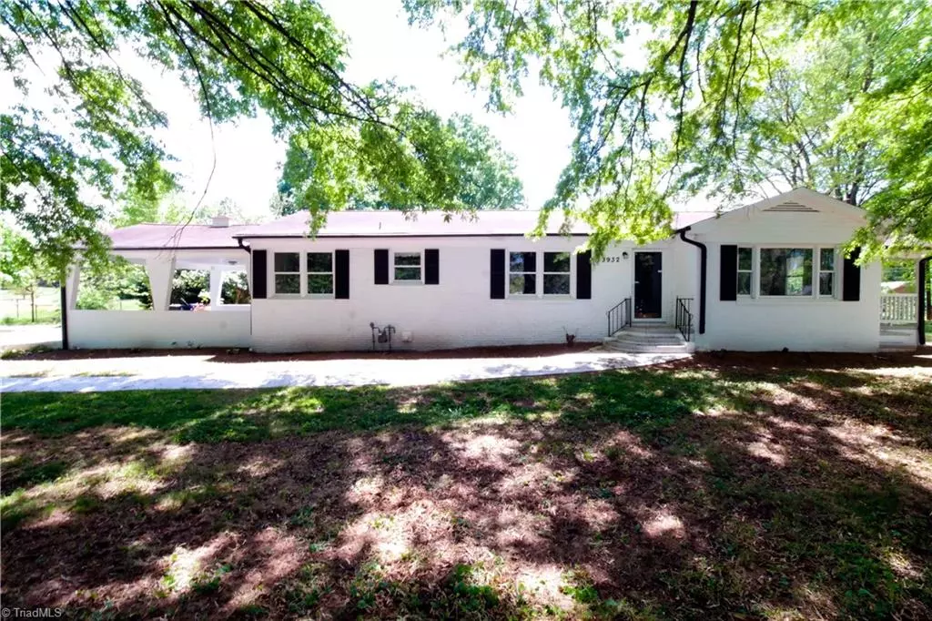 Winston Salem, NC 27106,3932 Gracemont DR