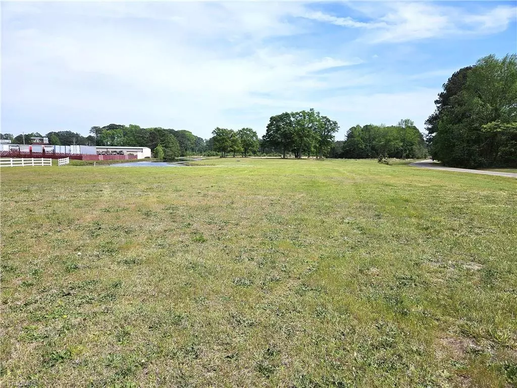 La Grange, NC 28551,xx 5.95 acres Country RD