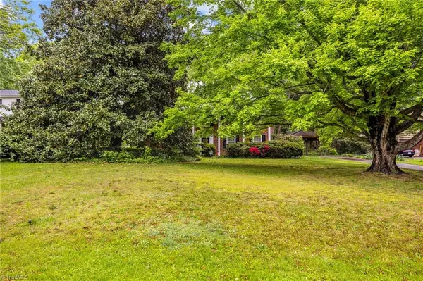 Winston Salem, NC 27106,2171 Sallies LN