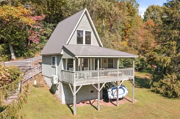 355 Ellis RD, West Jefferson, NC 28694