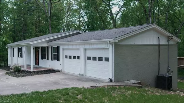 Mount Airy, NC 27030,667 Knollwood DR
