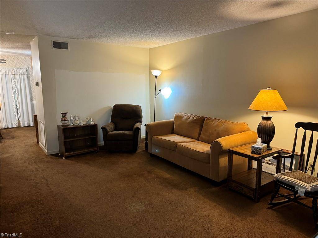 Winston Salem, NC 27107,1051 Rock Knoll CT