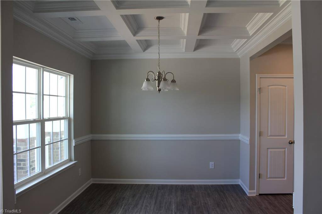Burlington, NC 27217,1334 Reading CT #48KL