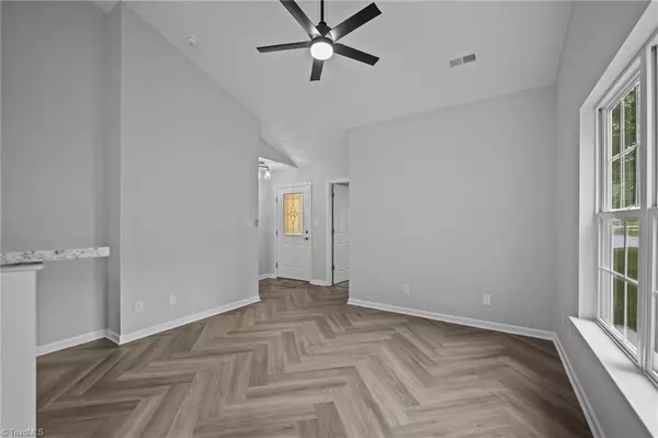 Burlington, NC 27215,610 Merlin CT