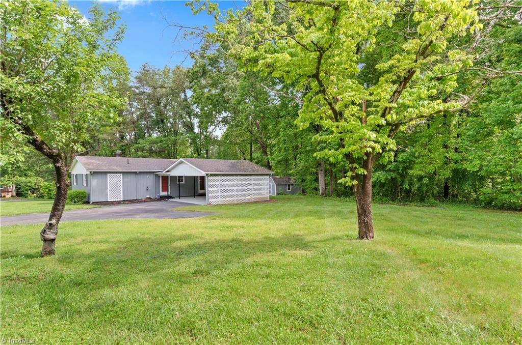 Elkin, NC 28621,222 Yorkfield DR
