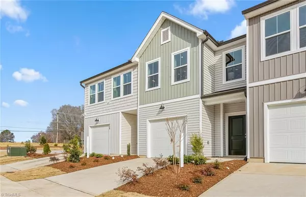 High Point, NC 27265,814 Falls Grove TRL