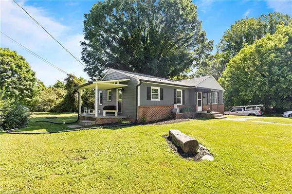 Jonesville, NC 28642,119 Hardy ST