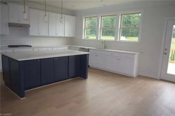 Oak Ridge, NC 27310,7878 Pine Forest DR #33