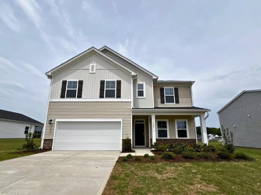 King, NC 27021,122 Cremello DR