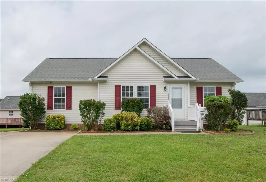 208 Manning WAY, Elon, NC 27244