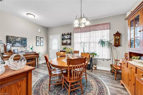 King, NC 27021,109 Belay DR