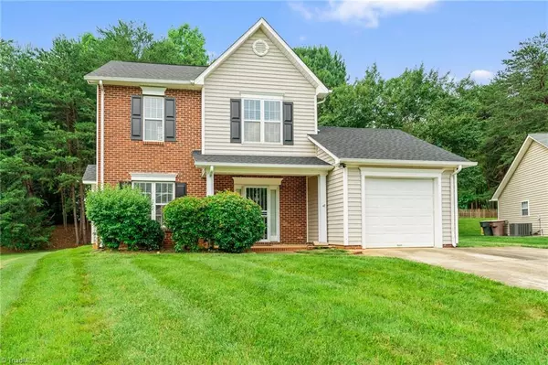 9 Mahogany CT, Browns Summit, NC 27214