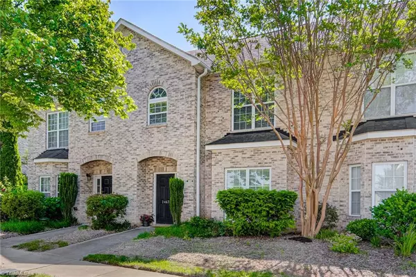 2463 Autumn Mist DR, Winston-salem, NC 27103