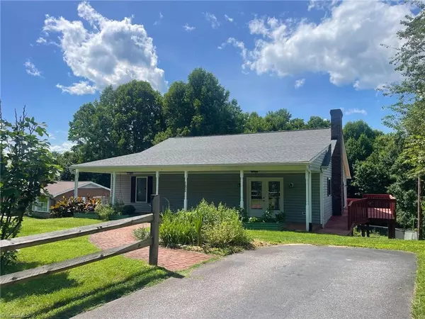 North Wilkesboro, NC 28659,182 Oakley DR
