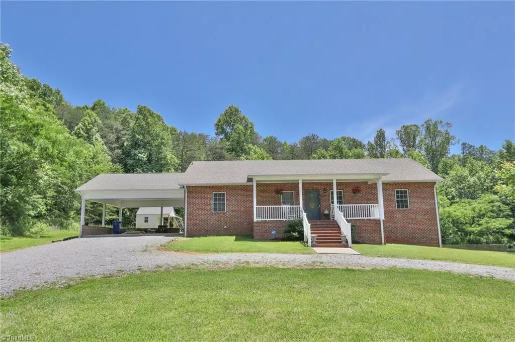 Jonesville, NC 28642,325 Spencer ST