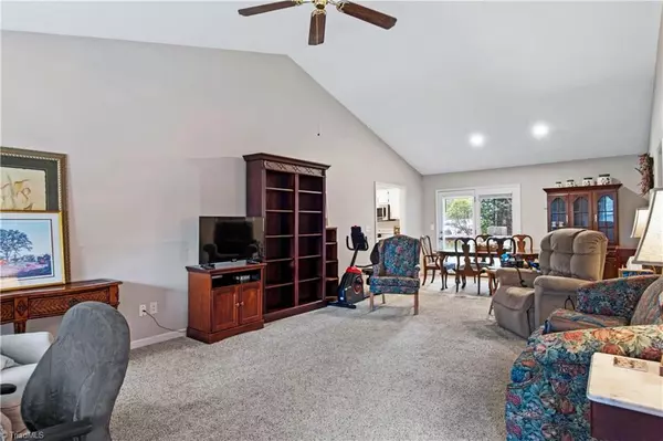 King, NC 27021,201 Forrest Oaks DR