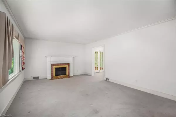 Winston Salem, NC 27103,2536 Lullington DR