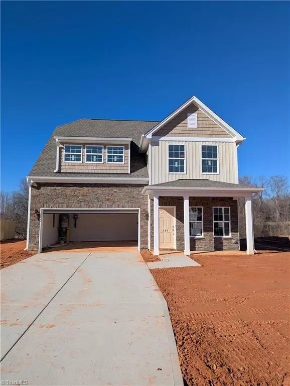 Lexington, NC 27295,246 Kyndall Run DR #32