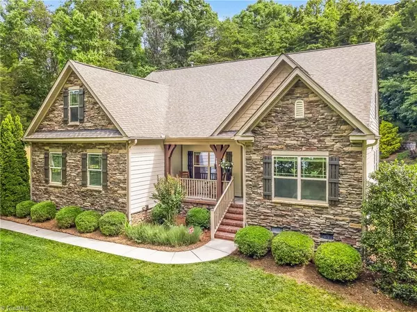 Kernersville, NC 27284,1550 Pike Place CT