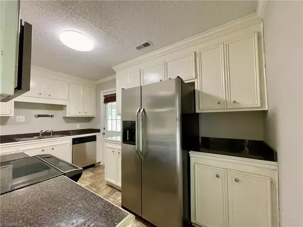 King, NC 27021,321 Northfield DR