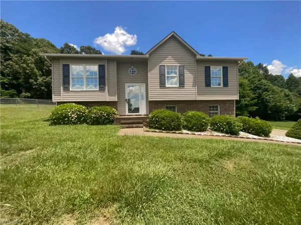 8281 Creedmoor DR,  Rural Hall,  NC 27045