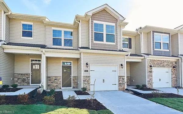 1226 Evelynnview LN, Kernersville, NC 28284