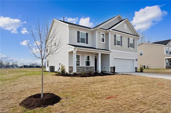 King, NC 27021,123 Piebald DR