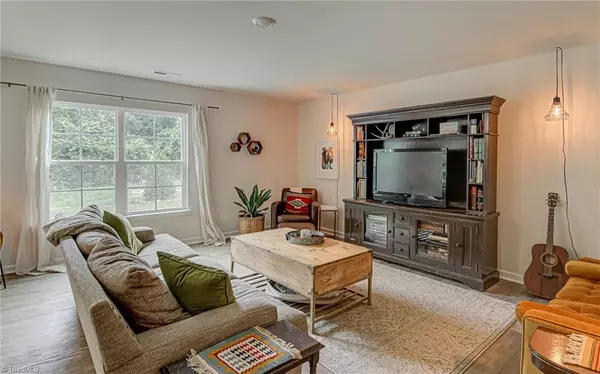Winston Salem, NC 27127,1438 Long Hope DR