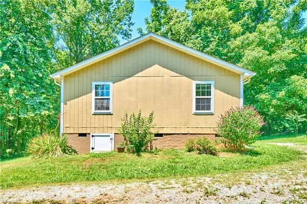 Ramseur, NC 27316,1368 Salisbury ST