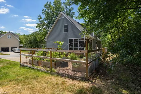 High Point, NC 27265,1611 Bridgeport TER