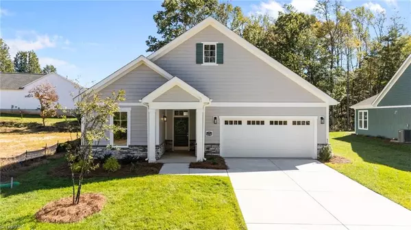 5246 Sunny Brook CT, Clemmons, NC 27012