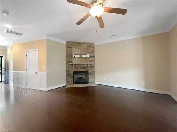 Winston Salem, NC 27103,1025 Richmond Park DR