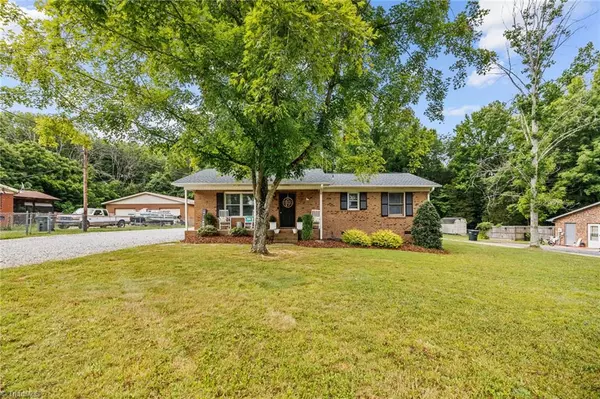 Sophia, NC 27350,3979 Valley DR