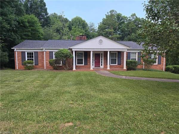 905 Coffey AVE, North Wilkesboro, NC 28659