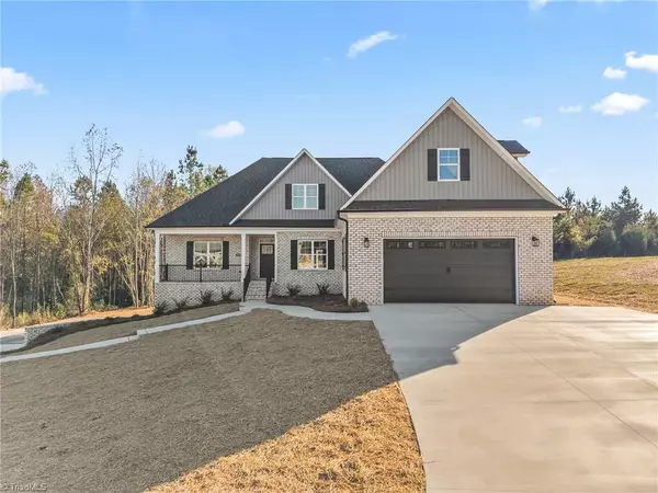 210 Painted Trails, Lexington, NC 27295