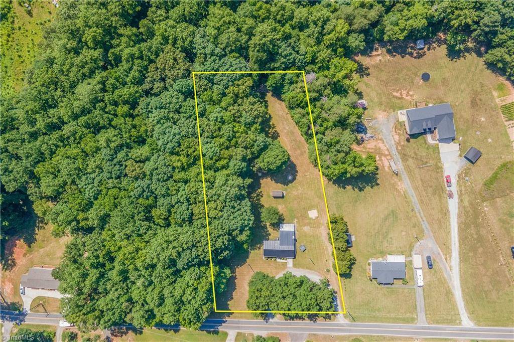 754 Perryman RD, Lexington, NC 27295
