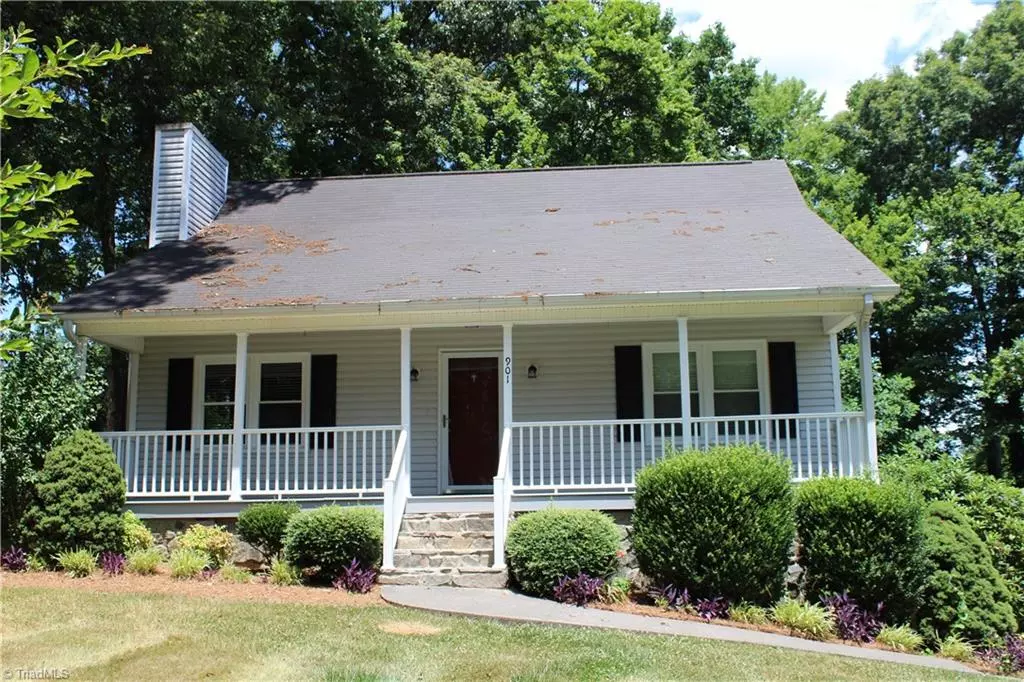 Rural Hall, NC 27045,901 Thrushwood CIR