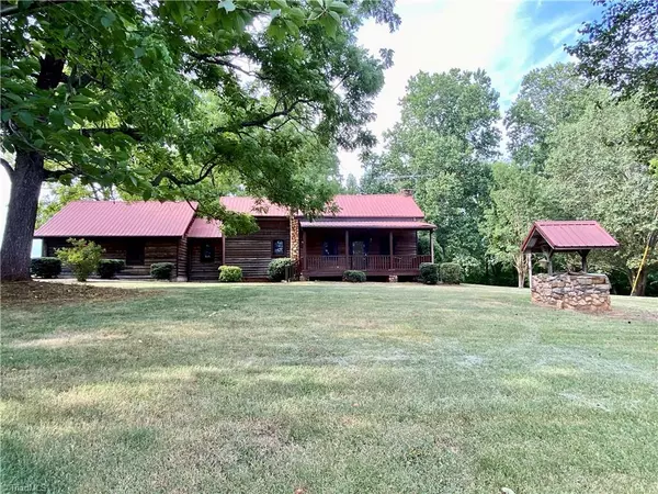 4608 Hunting Creek Church RD, Hamptonville, NC 27020