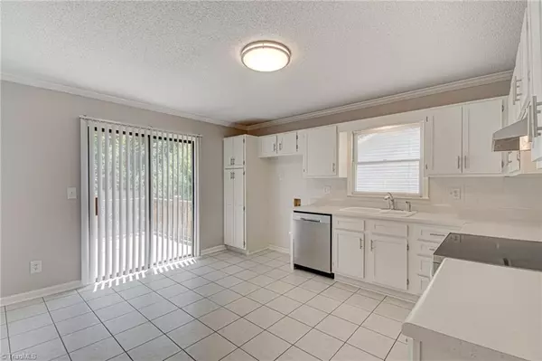 Winston Salem, NC 27104,620 Lantern Ridge DR