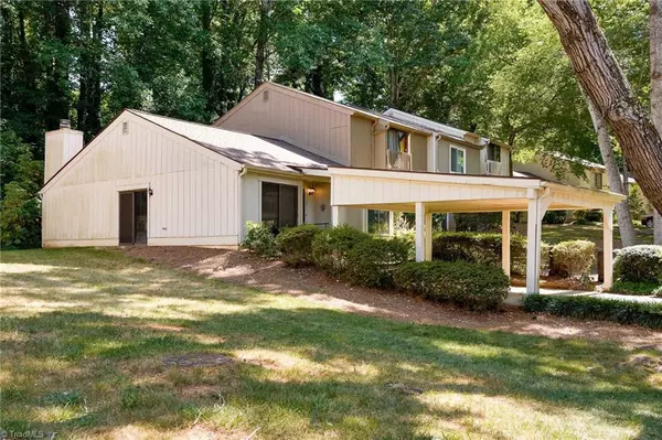 311 Lamplighter CIR,  Winston Salem,  NC 27106