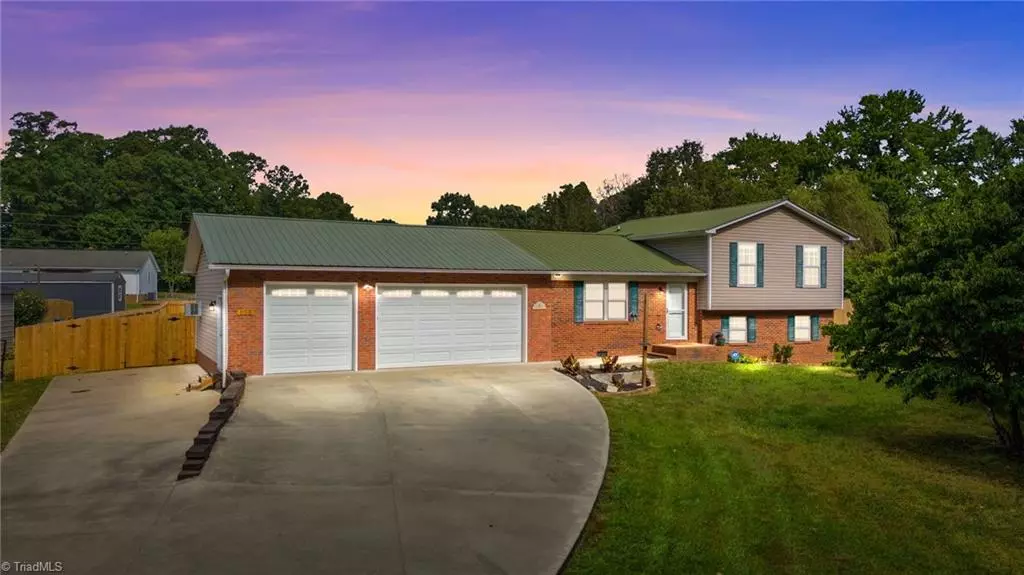 175 Clearfield DR, Lexington, NC 27295