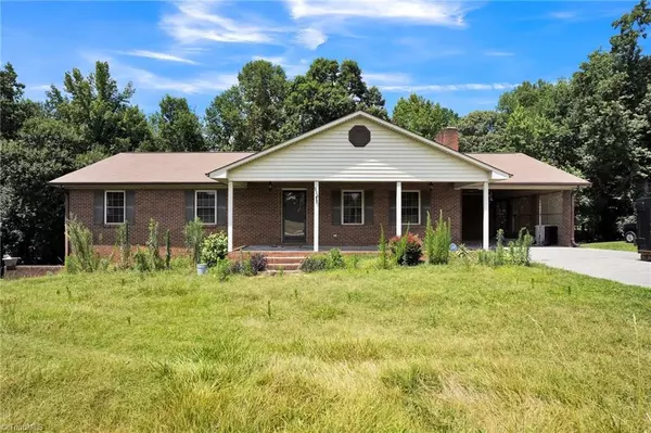 404 Pam DR, Winston Salem, NC 27107