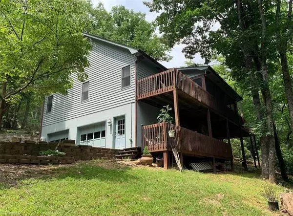 Lowgap, NC 27024,432 Mcintosh DR