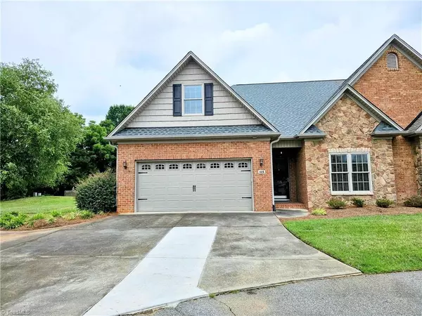 115 Oleander DR, Bermuda Run, NC 27006