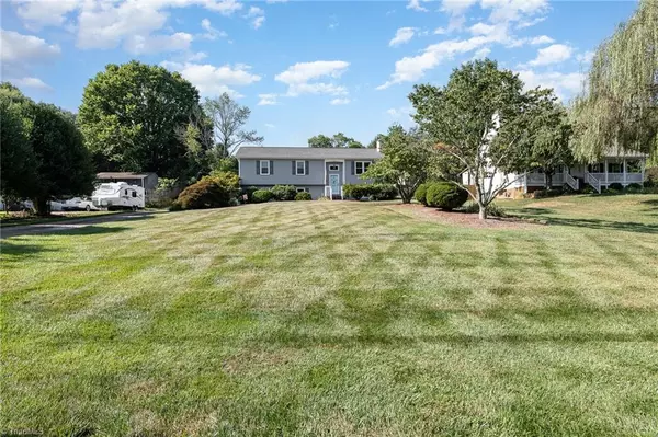 Lewisville, NC 27023,824 Holly Hedge DR